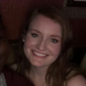 Meet your Posher, Elizabeth